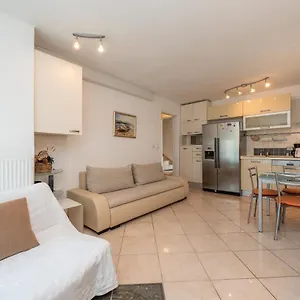 Babin - Holly Apartment