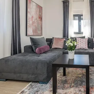 Maella Apartment