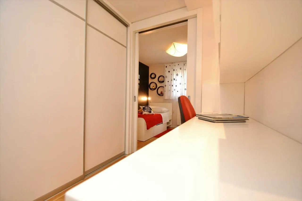 Spacious Premium Apt Lipotica With Oldtown View - Have A Memorable Holiday Zadar Croatia